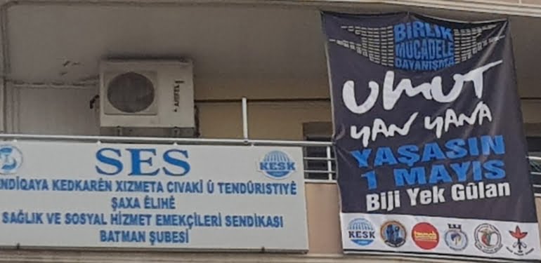 1 Mayıs Pankartı