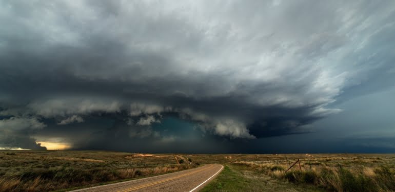 1126021-storm-clouds-wallpaper-2048x1365-720p