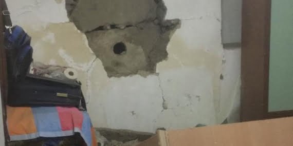 Bingöl-Kiğı merkezli deprem nedeniyle bazı köy evlerinde maddi hasar oluştu