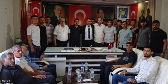 Batman’da İYİ Parti’ye 102 kişi katıldı