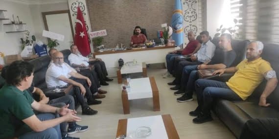 Belediye-İş Sendikası ve Toleyis’ten Petrol-İş’e tebrik ziyareti