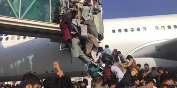 Kabil havalimanında izdiham: 17 yaralı