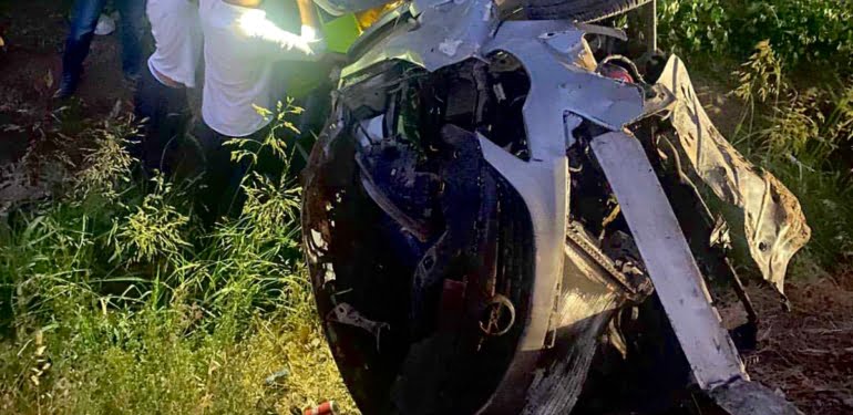 2762C6BE-E567-4C65-83E8-C04BBC5B9A67