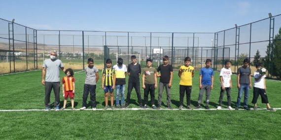 Beşiri’de çocuklar tatili spor ile değerlendiriyor