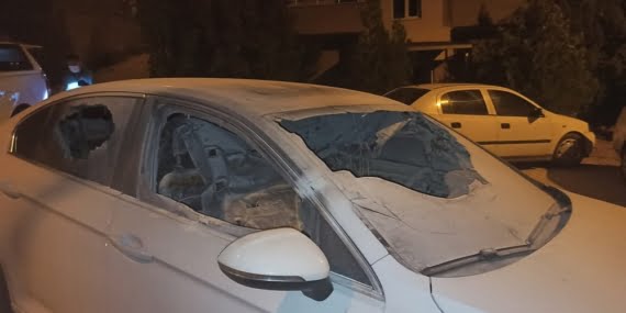 Batman'ın Kozluk ilçesinde MHP'li başkanın aracı yakıldı Batman’ın Kozluk ilçesinde MHP’li başkanın aracı yakıldı