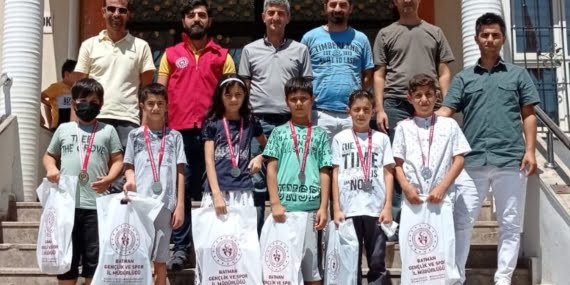 6 öğrenciye ödül