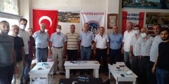 İstanbul’da bulunan Batman ve Çevre Köyleri Derneği’nde yönetim değişti