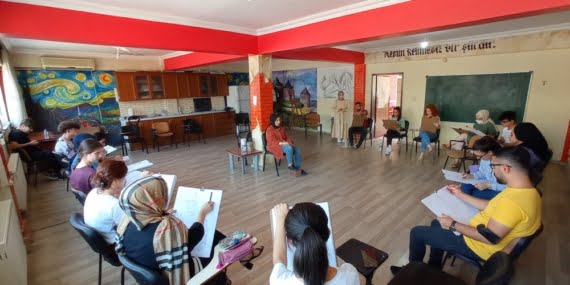 Batman’da 42 genç gençlik kurslarından Güzel Sanatlar ve Konservatuar bolümü kazandılar