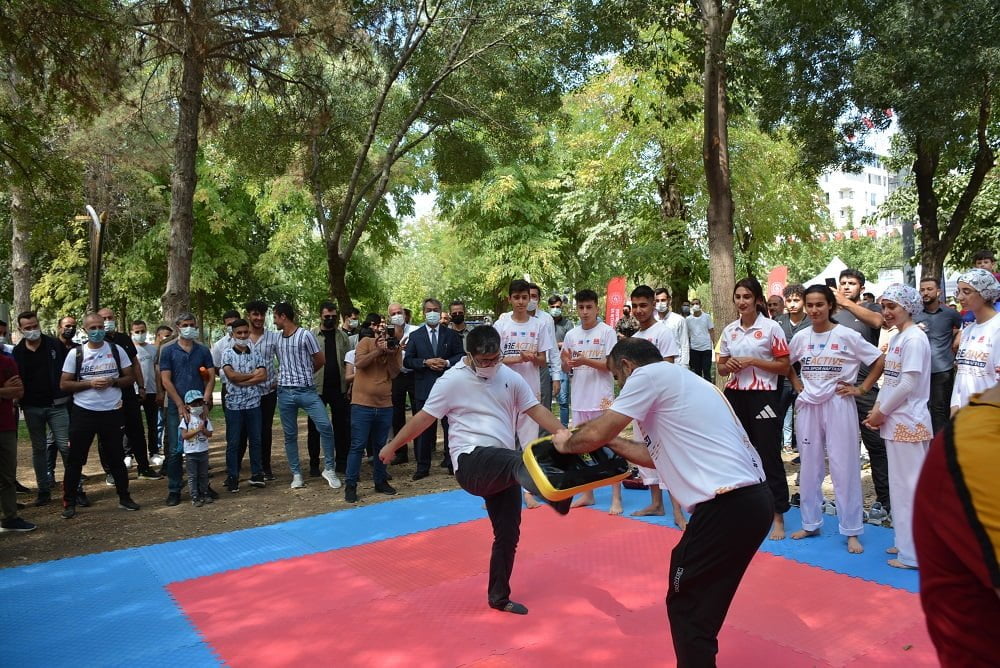 ‘Avrupa Hareketlilik ve Avrupa Spor’ haftası etkinlikleri Atatürk Parkı'nda gerçekleşti