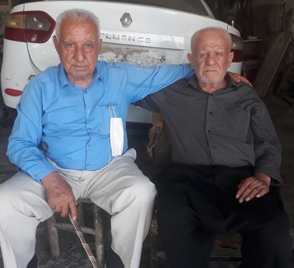 Mala Şeref ailesinin kanaat önderlerinden Teyfik İrkin yaşamını yitirdi Mala Şeref ailesinin kanaat önderlerinden Teyfik İrkin yaşamını yitirdi