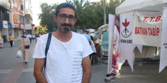 Batman’da günde 200 kişi aşı çadırlarında aşıya ikna ediliyor
