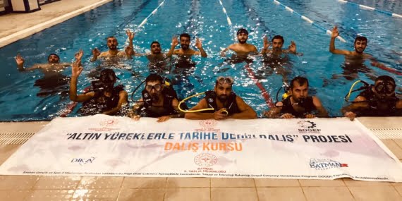 Batmanlı gençler dalış eğitimi alıyor
