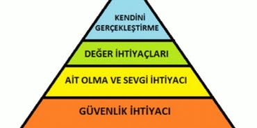 EN-pk8oW4AAI-sK