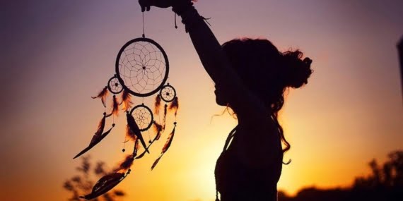 Hayaller ve Hayatlar