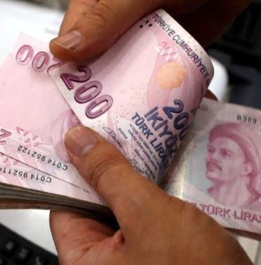 reuters200tl_16_9_1591081244-880x495-1_16_9_1635148781