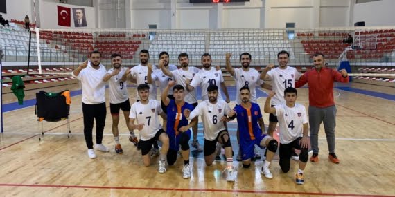 Batman’ı temsil eden erkek voleybol takımı 5’te 5 yaptı