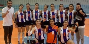 KIZ VOLEYBOL TAKIMI