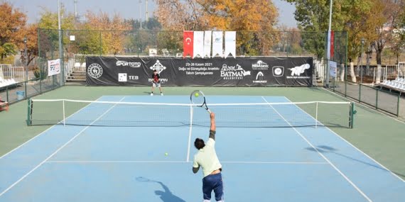 Batman’da tenis turnuvası başladı