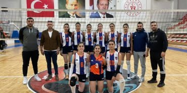 VOLEYBOL KADIN