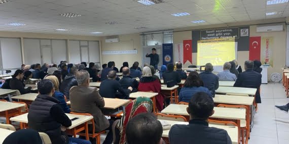 Bonus Hoca Batman’da öğrenci ve velilere konferans verdi