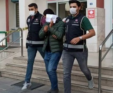 caldigi-motosikleti-polise-satmaya-calisti-1635322601