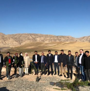 photo5789571630056454178