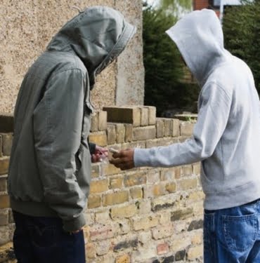 659x460-izmirde-torbaci-operasyonu-1486071769505