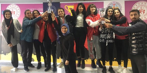 Yurt öğrencileri oryantiringte yarıştı