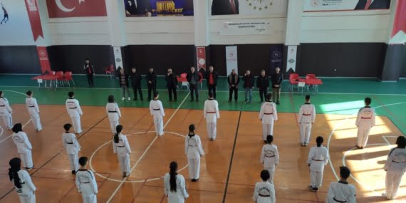 116 kişi siyah kuşak sahibi oldu