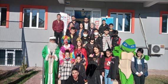 Belediye’ye ait arsanın mahalleliden habersiz satışa çıkarılmasına tepki