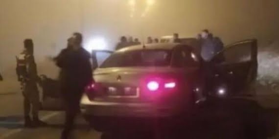 Siirt’in Kurtalan ilçesinde aracın içerisinde vurulmuş iki genç bulundu