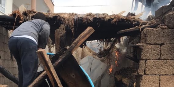 Kurtalan’da meydana gelen yangında 5 koyun telef oldu