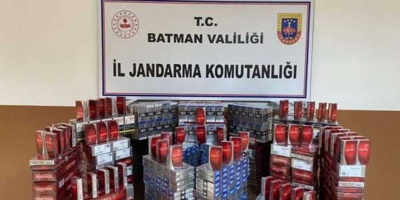 Gercüş’te durdurulan araçtan 1600 paket kaçak sigara çıktı