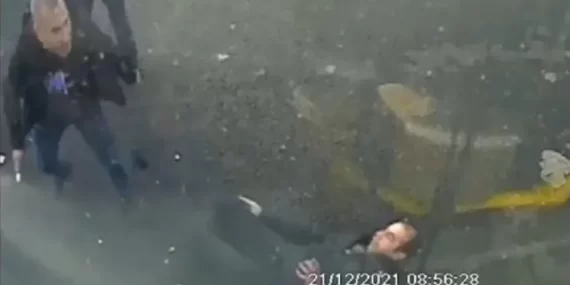 Diyarbakır’da tartıştığı otobüs şoförünü durakta bıçakladı