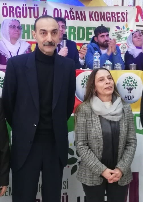 Pervin Buldan Batman'dan konuştu: HDP ülkeyi yönetmeye hazır Pervin Buldan Batman'dan konuştu: HDP ülkeyi yönetmeye hazır