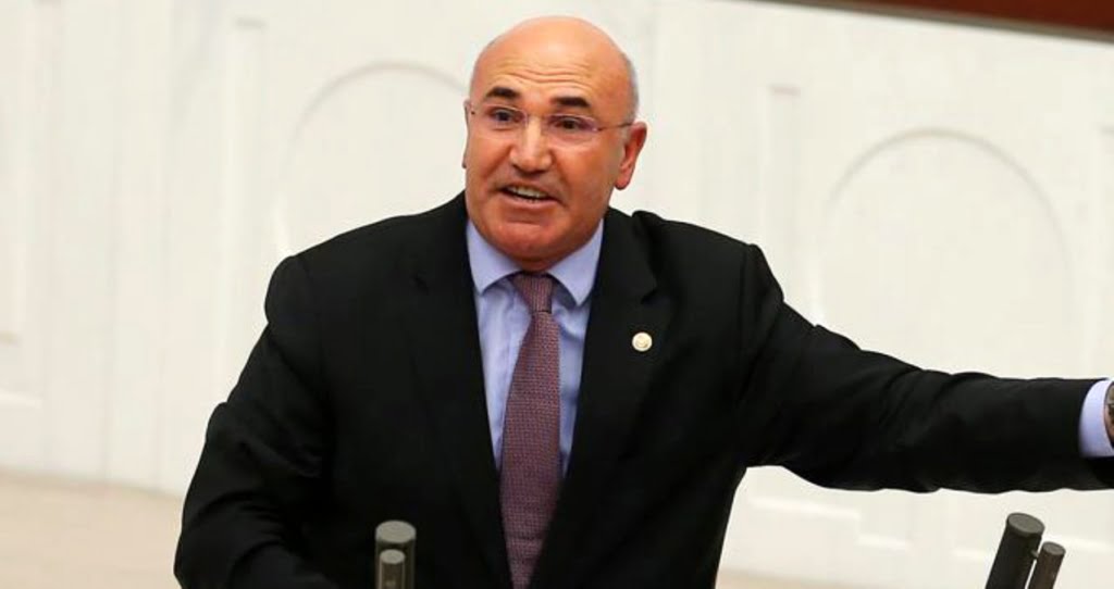 Mahmut Tanal'ın yanlış bilgi fısıldayan köstebekleri