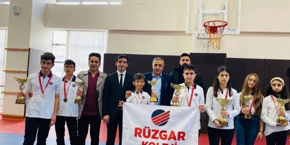 Eskrimin şampiyonları belli oldu