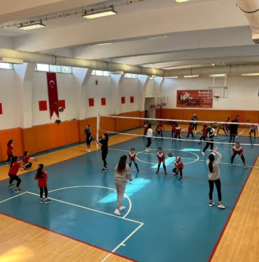 VOLEYBOL KIZLAR 4