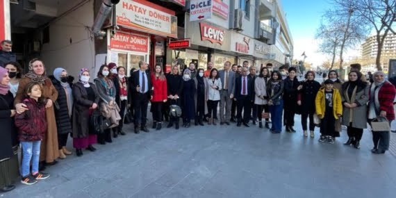 Batman’da çok sayıda kadın CHP’ye katıldı