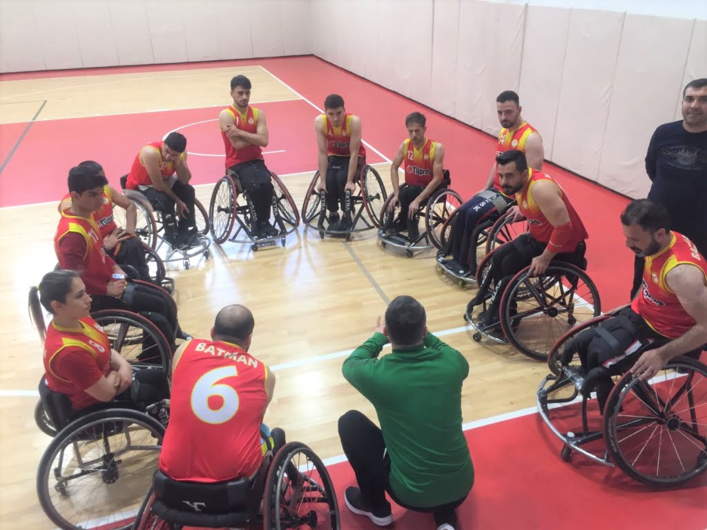 Engelliler Basketbol Takımı Karabük'ten yenilgi ile ayrıldı