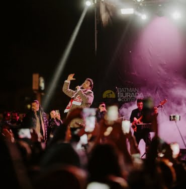 8BFBEE35-8AA6-4B59-BA32-EE2DBF75120E