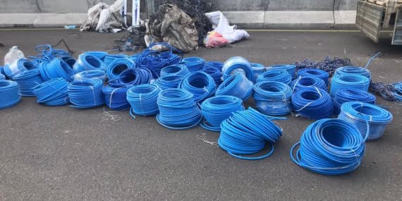 Kontrol noktasında durdurulan araçta çalıntı kablo ve bakır çıktı