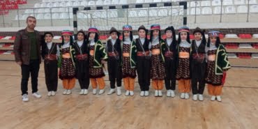 MİNİKLER BİRİNCİ