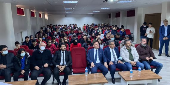 ‘Sağlıkta Kariyer Günleri’ programının konuğu İl Sağlık Müdürü Pamukçu oldu