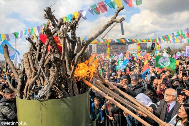 Newroz ve Demirci Kawa Efsanesi
