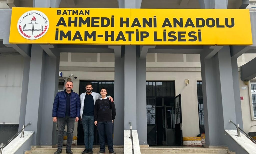 Gazetemizden Batman'ın başarı ile anılan lisesine ziyaret
