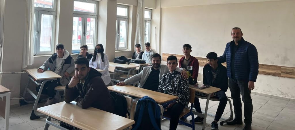 Gazetemizden Batman'ın başarı ile anılan lisesine ziyaret