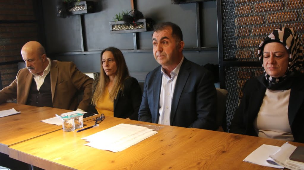 Belediye'ye kayyım atanmasının 2. yılında eş başkanlardan açıklama