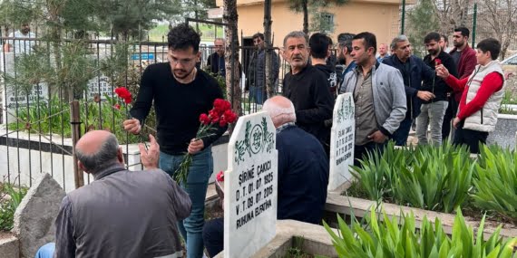 2013 yılında Halfeti yolundaki kazada yaşamını yitiren Aker ve Çakıcı anıldı