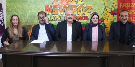 HDP’li eşbaşkanlardan ‘HDP döneminde belediye’ açıklaması